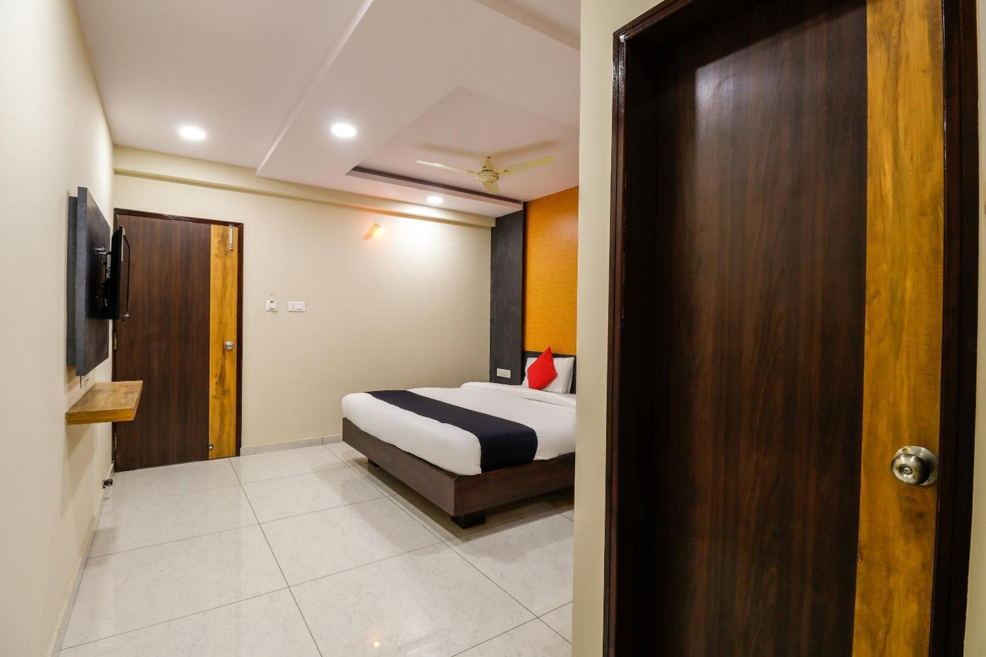 แคปิตัล โอ 62363 Nr เรซิเดนซี Hotel Yelahanka ภายนอก รูปภาพ