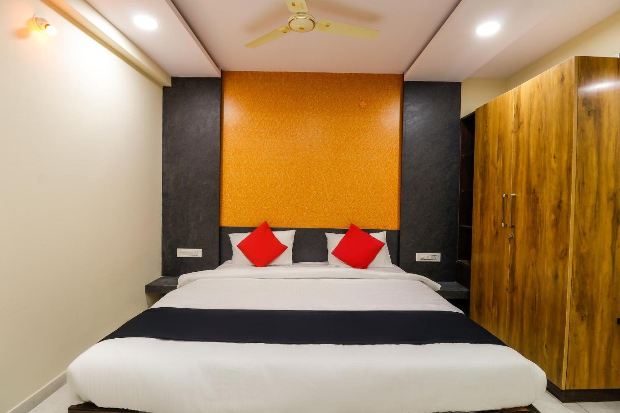 แคปิตัล โอ 62363 Nr เรซิเดนซี Hotel Yelahanka ภายนอก รูปภาพ