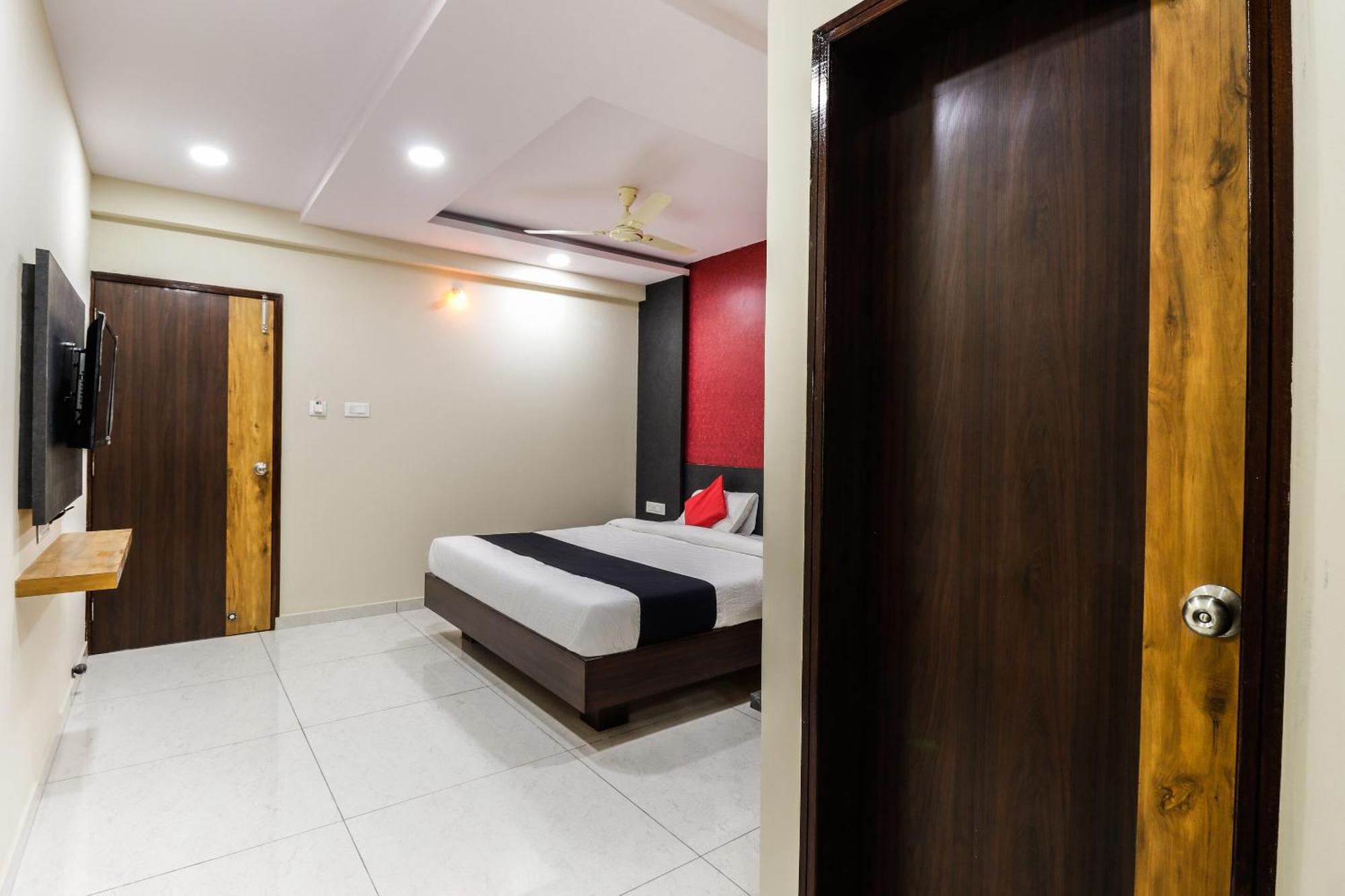 แคปิตัล โอ 62363 Nr เรซิเดนซี Hotel Yelahanka ภายนอก รูปภาพ